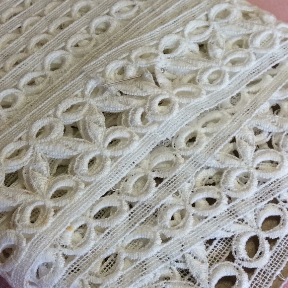 FINAL SALE PRICE Huge Lace Yardage Lot - Nearly 40 Yards - Picture 4 of 7